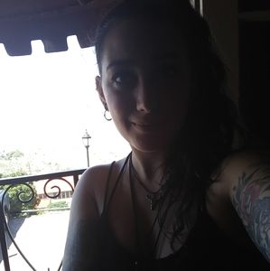 Meet your Posher, Abigail